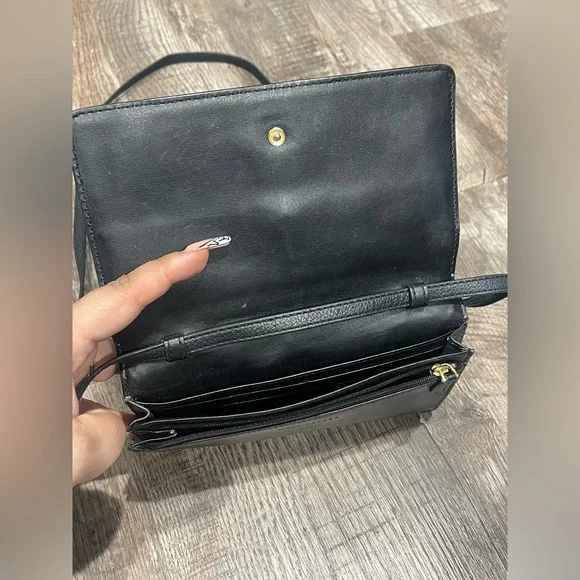 Marc Jacobs Black Leather Crossbody Bag - Picture 5 of 8